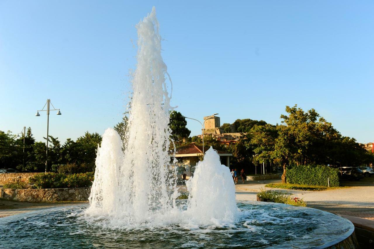 Parco Delle Piscine Hotel Sarteano Bagian luar foto